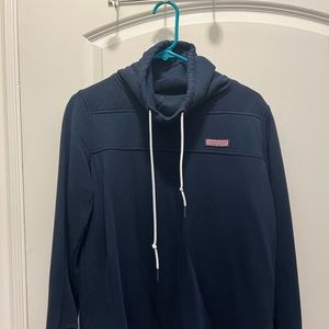 Vineyard vines funnel neck shep. Size XS. NAVY